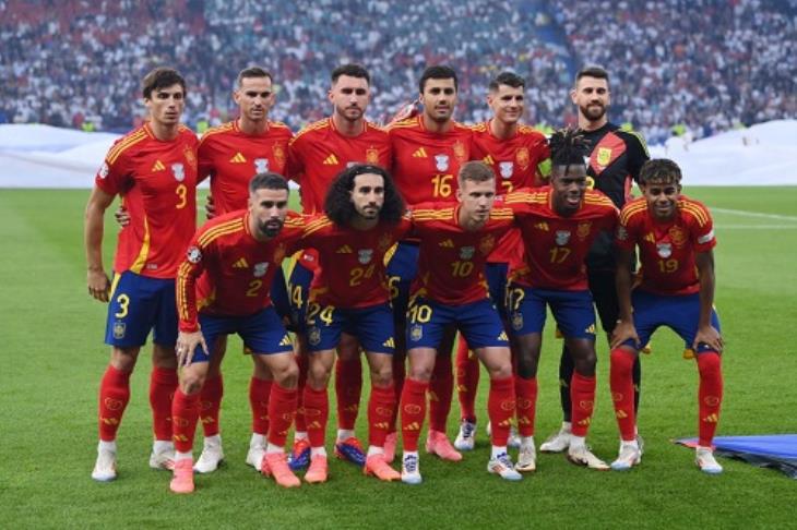 مكافأة ضخمة.. كم يحصد المنتخب الإسباني بعد التتويج بلقب يورو 2024؟